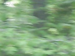 庭で十代の隣人は、お母さん