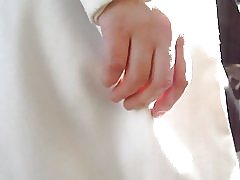 バスの中でストッキング アップ スカート