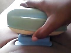 ピンクのビットをマッサージ