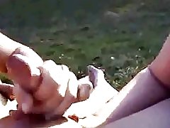 昨年の夏、湖で