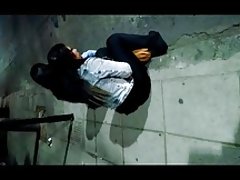 2 点滅している十代の若者たち