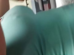 私の友人のお母さん巨乳